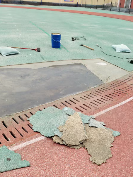 黔南球场翻新维修补、球场翻新修补改造